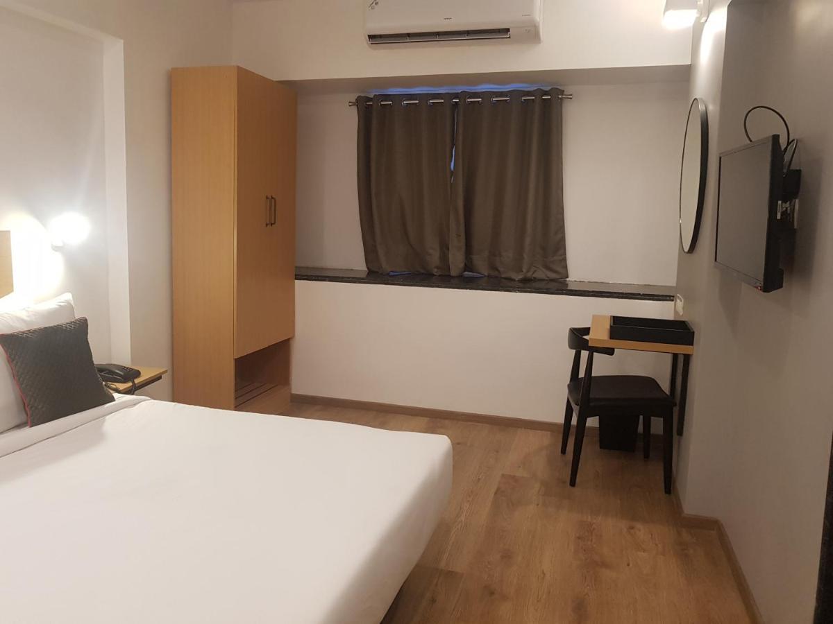 Hotel Unicontinental Bombay Esterno foto