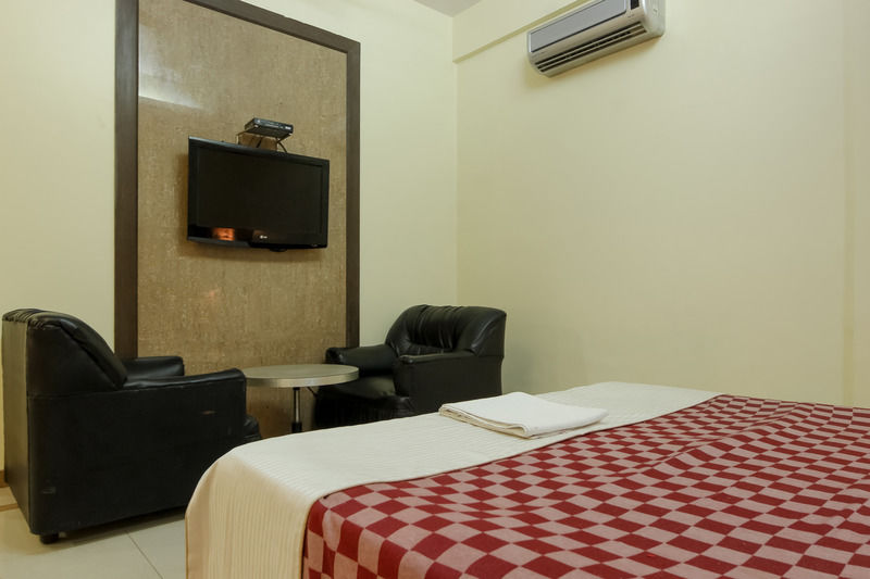 Hotel Unicontinental Bombay Esterno foto